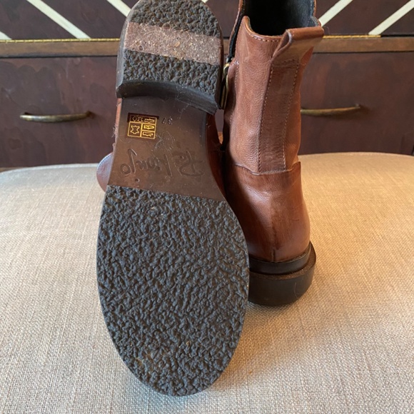 Tobbaco leather ankle boots - Picture 5 of 5